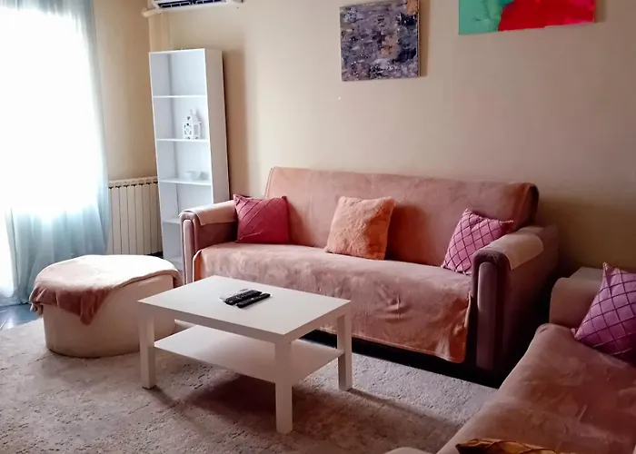 Podgorica Apartment *