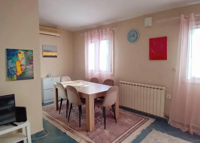 Podgorica Apartment * Podgoriçe